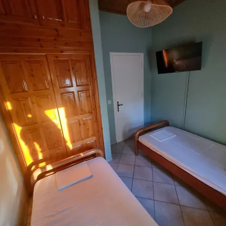 Nature's Nook Paxos Apartment *